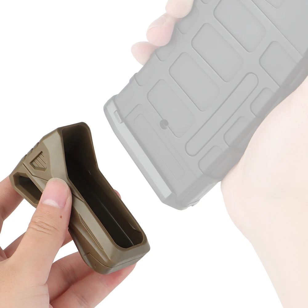 Multi-functional Tactical M4 Magazine Grip Extension